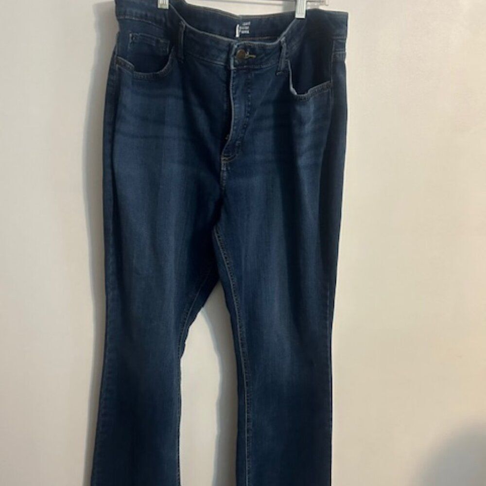 Lee Regular Fit Midrise Boot 5 pocket distressed denim jeans, size 18M